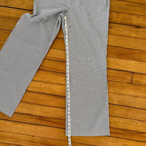 Ann Taylor LOFT Ann Striped Seersucker Pants, Size 10 - Picture 10 of 10